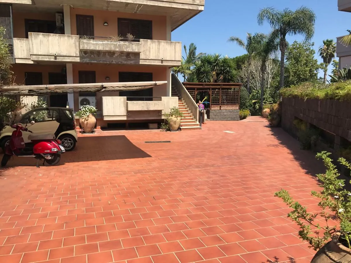 Gioia Villa Acireale
